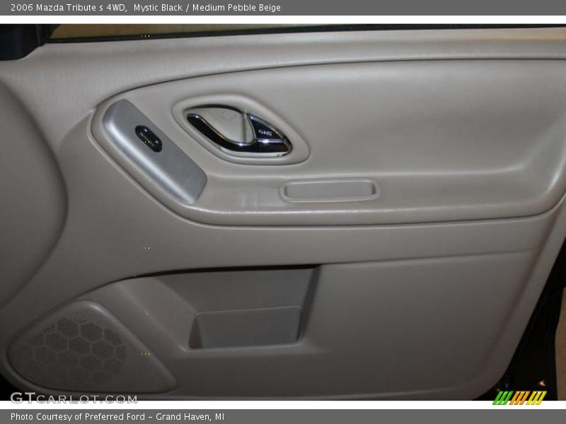 Mystic Black / Medium Pebble Beige 2006 Mazda Tribute s 4WD