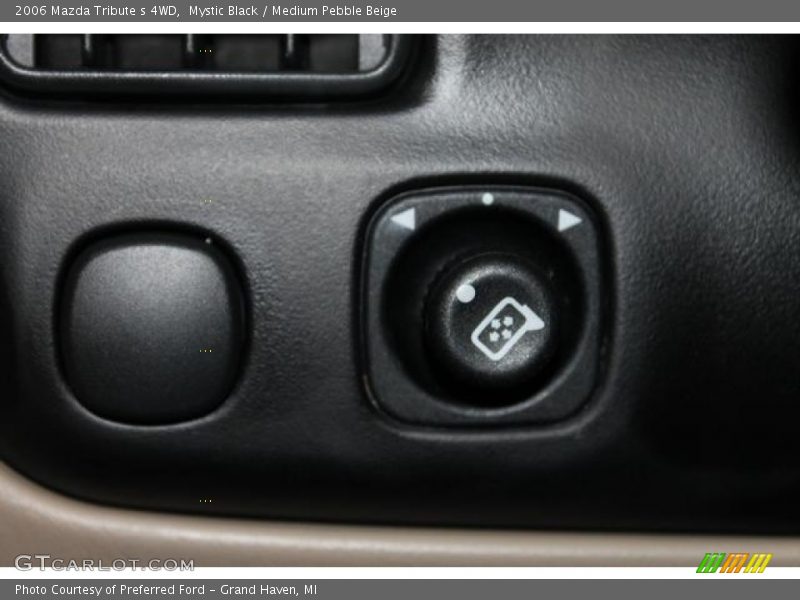 Mystic Black / Medium Pebble Beige 2006 Mazda Tribute s 4WD