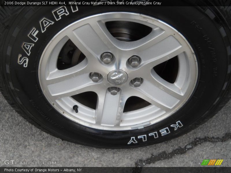  2006 Durango SLT HEMI 4x4 Wheel