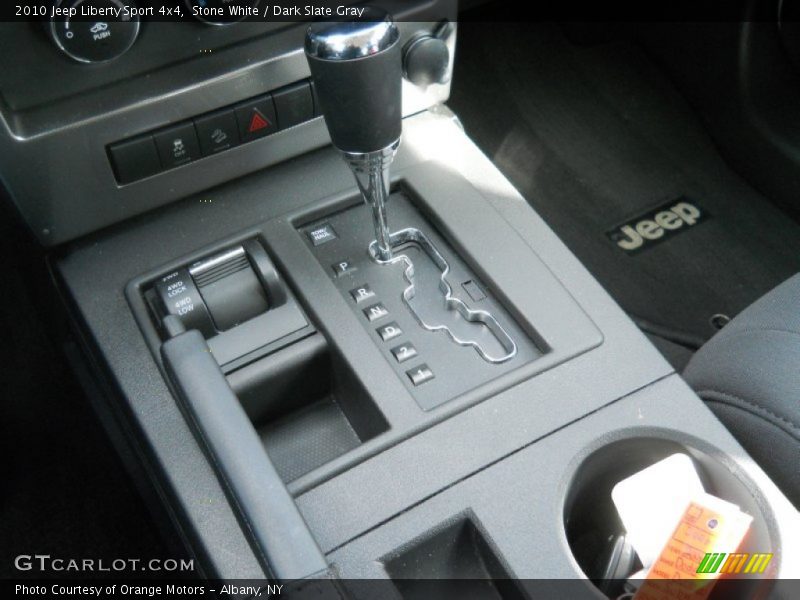 Stone White / Dark Slate Gray 2010 Jeep Liberty Sport 4x4