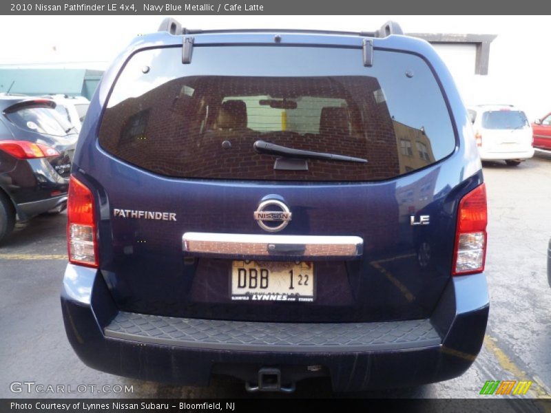 Navy Blue Metallic / Cafe Latte 2010 Nissan Pathfinder LE 4x4