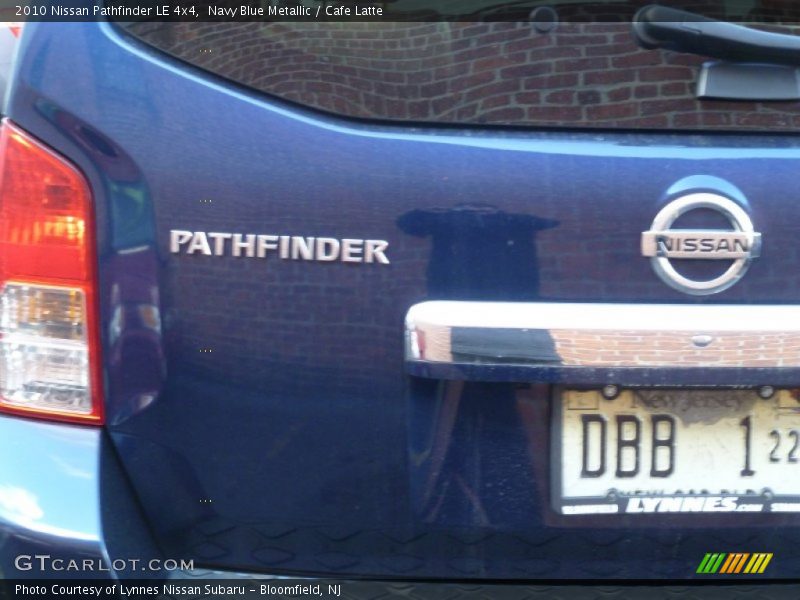 Navy Blue Metallic / Cafe Latte 2010 Nissan Pathfinder LE 4x4