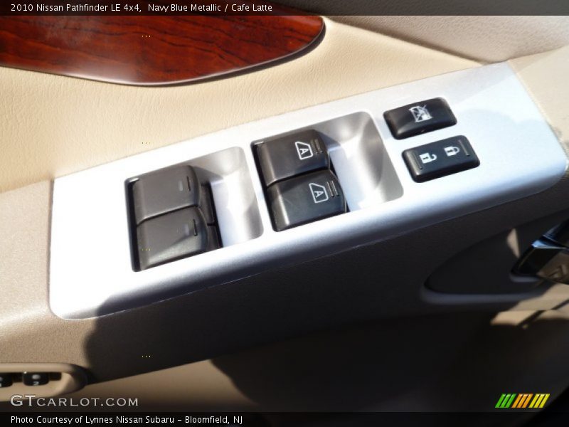 Navy Blue Metallic / Cafe Latte 2010 Nissan Pathfinder LE 4x4
