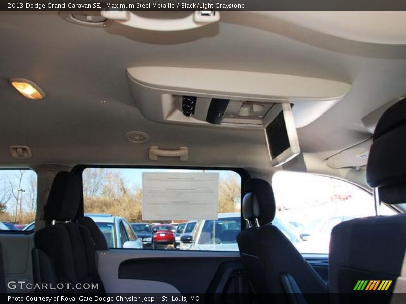 Maximum Steel Metallic / Black/Light Graystone 2013 Dodge Grand Caravan SE