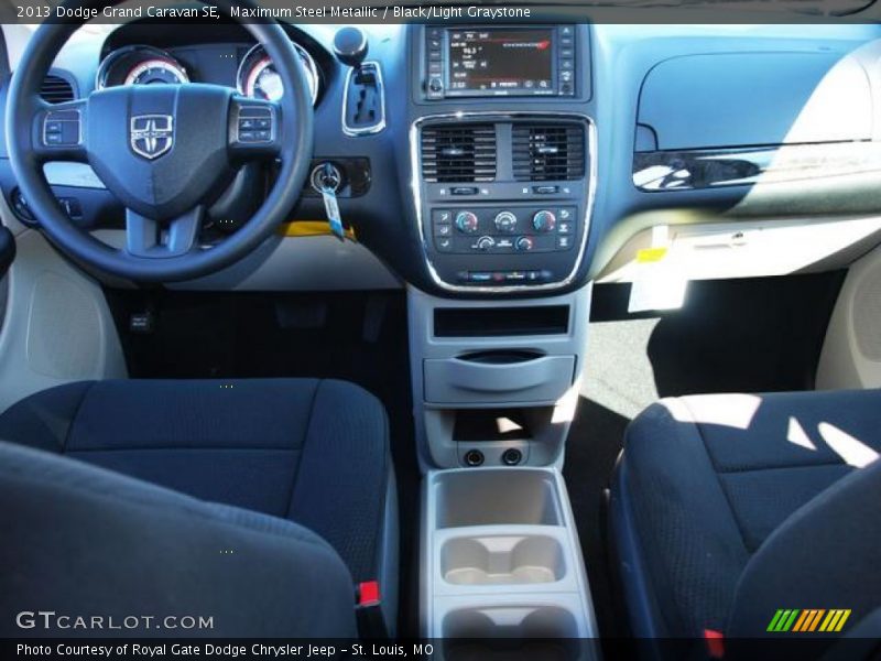 Maximum Steel Metallic / Black/Light Graystone 2013 Dodge Grand Caravan SE