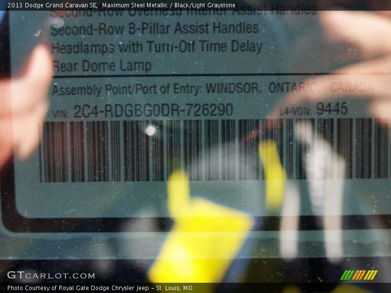 Maximum Steel Metallic / Black/Light Graystone 2013 Dodge Grand Caravan SE