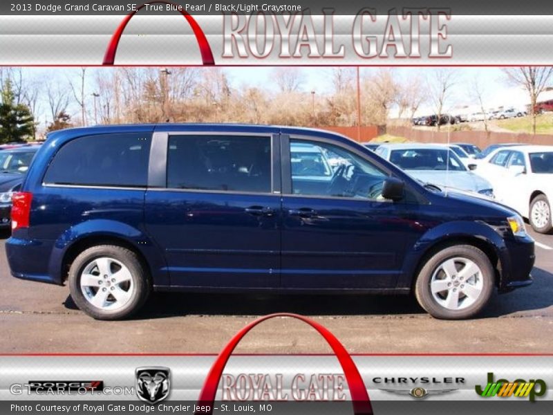 True Blue Pearl / Black/Light Graystone 2013 Dodge Grand Caravan SE