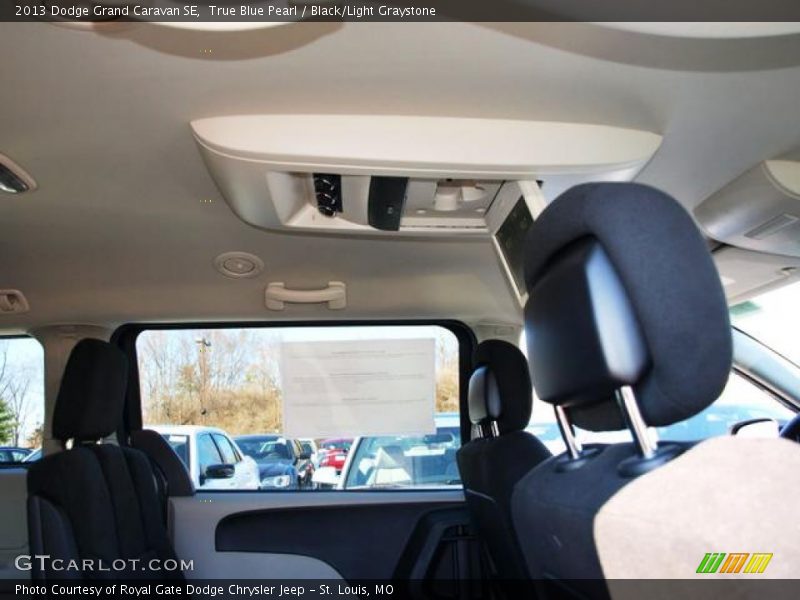 True Blue Pearl / Black/Light Graystone 2013 Dodge Grand Caravan SE