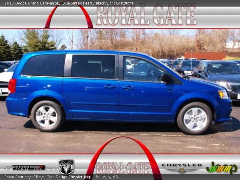 Blue Streak Pearl / Black/Light Graystone 2013 Dodge Grand Caravan SE