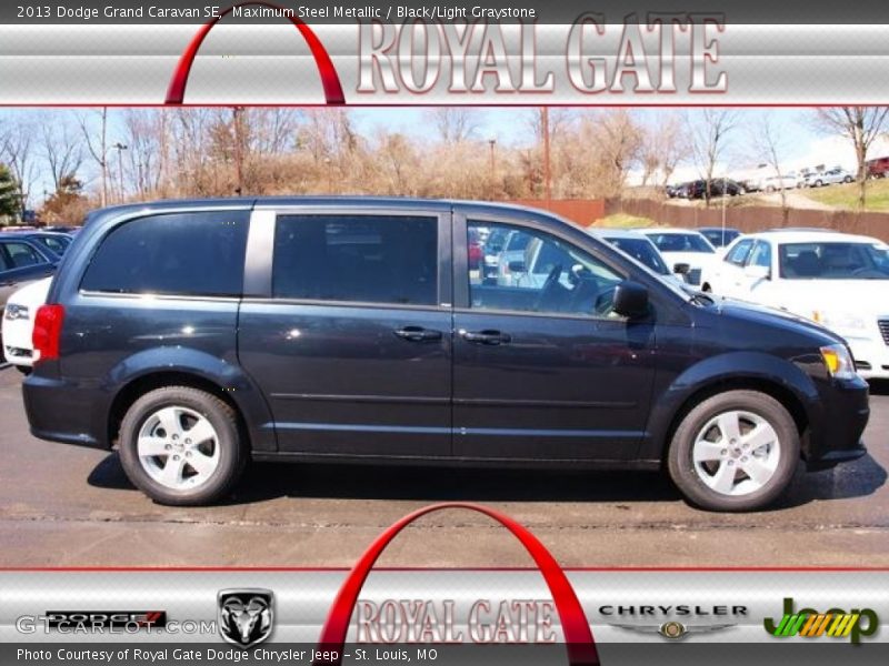 Maximum Steel Metallic / Black/Light Graystone 2013 Dodge Grand Caravan SE