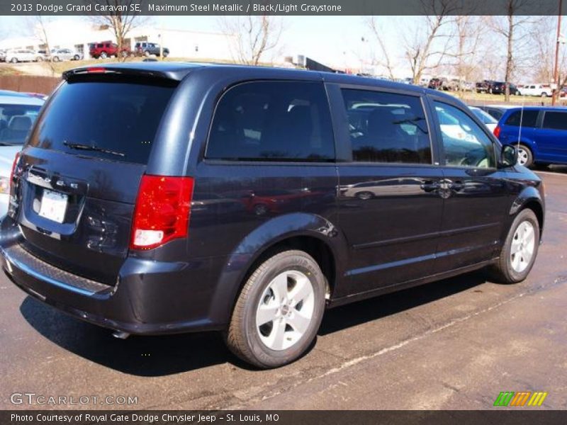Maximum Steel Metallic / Black/Light Graystone 2013 Dodge Grand Caravan SE