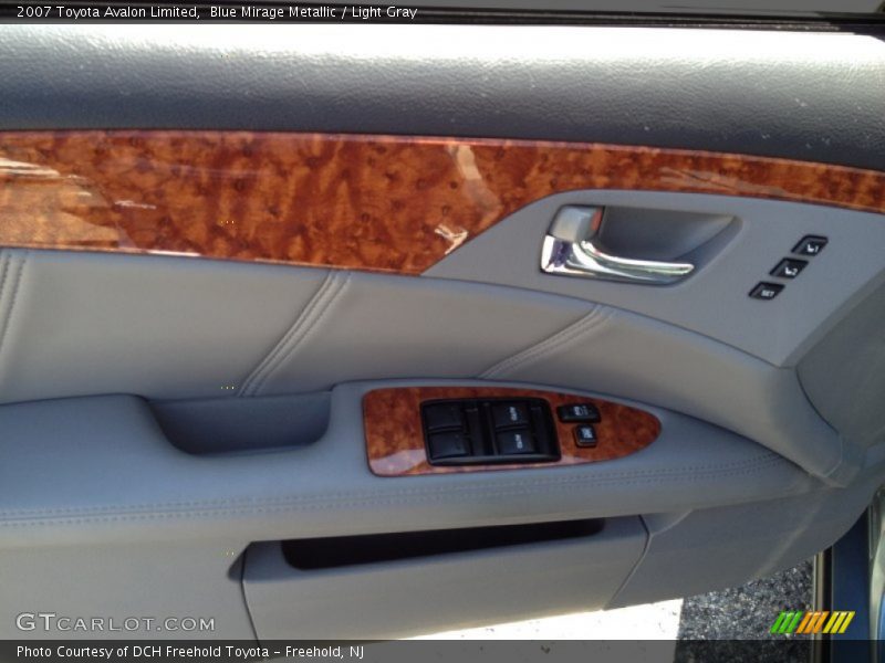 Door Panel of 2007 Avalon Limited