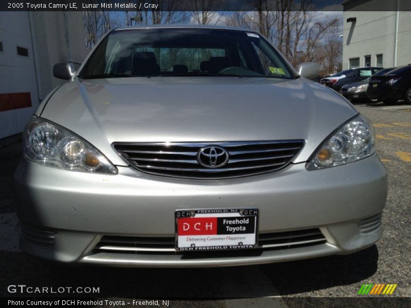 Lunar Mist Metallic / Gray 2005 Toyota Camry LE