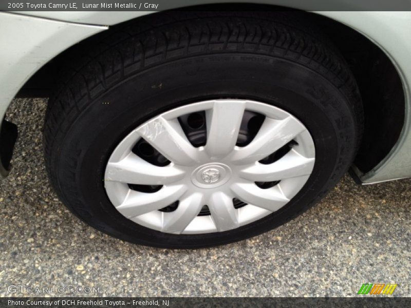 Lunar Mist Metallic / Gray 2005 Toyota Camry LE