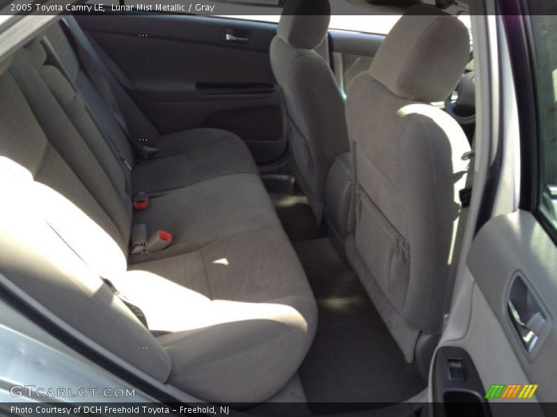 Lunar Mist Metallic / Gray 2005 Toyota Camry LE