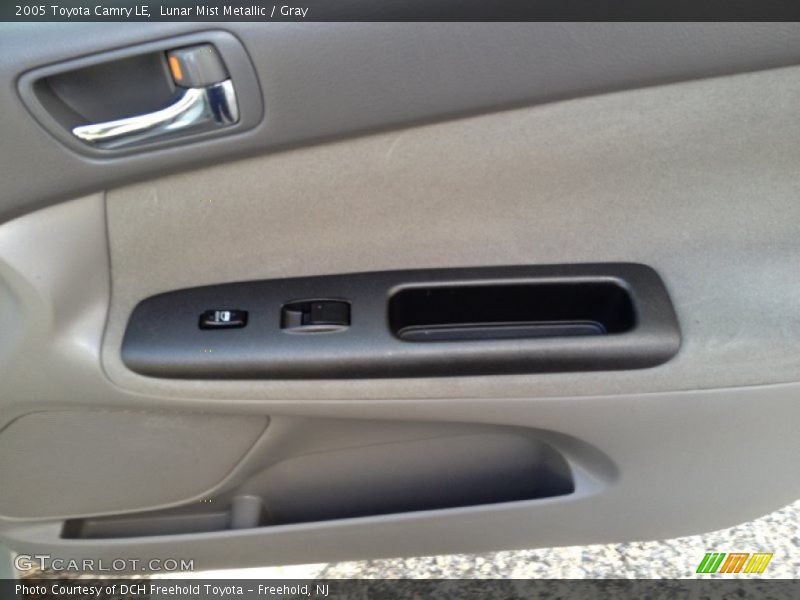 Lunar Mist Metallic / Gray 2005 Toyota Camry LE