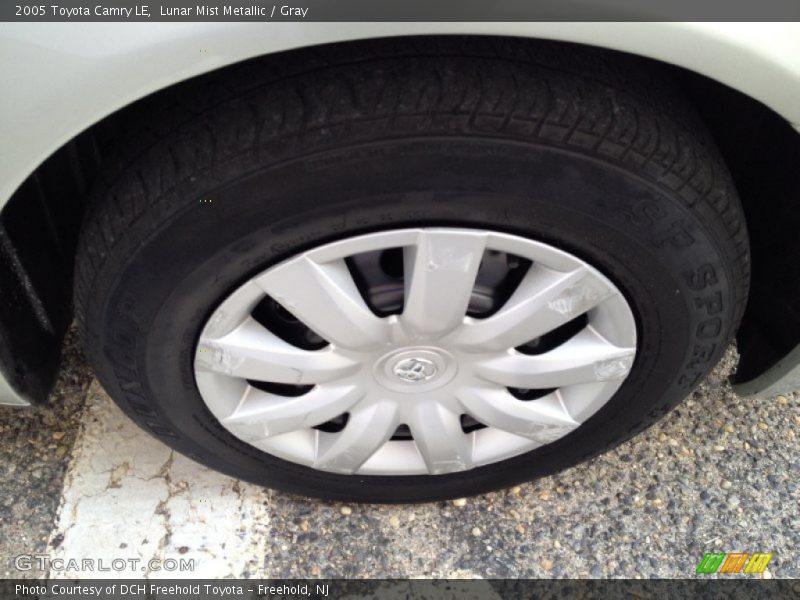 Lunar Mist Metallic / Gray 2005 Toyota Camry LE