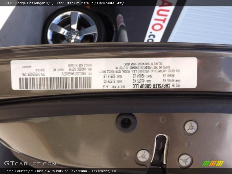 Dark Titanium Metallic / Dark Slate Gray 2010 Dodge Challenger R/T