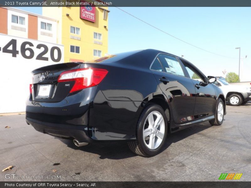 Attitude Black Metallic / Black/Ash 2013 Toyota Camry SE