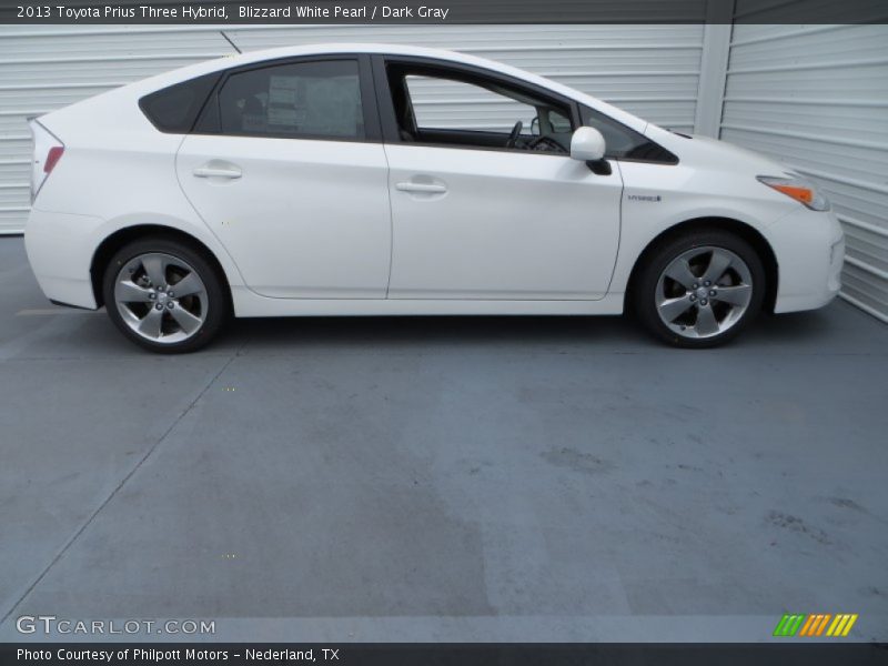 Blizzard White Pearl / Dark Gray 2013 Toyota Prius Three Hybrid