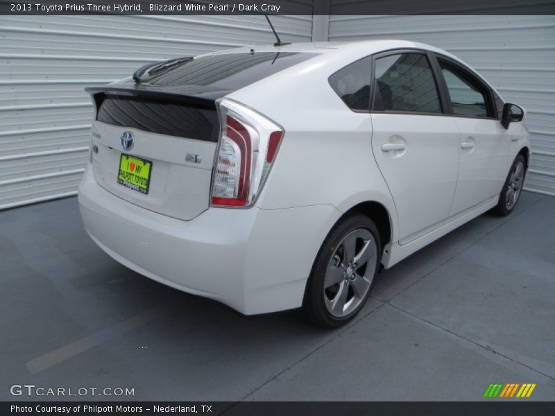 Blizzard White Pearl / Dark Gray 2013 Toyota Prius Three Hybrid