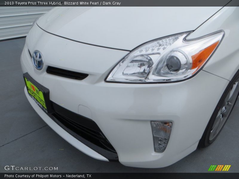 Blizzard White Pearl / Dark Gray 2013 Toyota Prius Three Hybrid