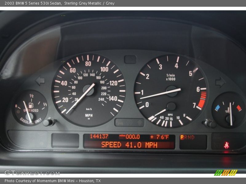  2003 5 Series 530i Sedan 530i Sedan Gauges