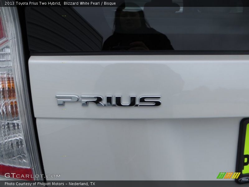 Blizzard White Pearl / Bisque 2013 Toyota Prius Two Hybrid