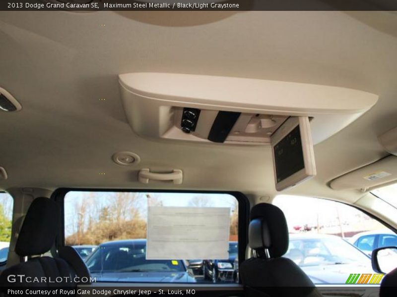Maximum Steel Metallic / Black/Light Graystone 2013 Dodge Grand Caravan SE