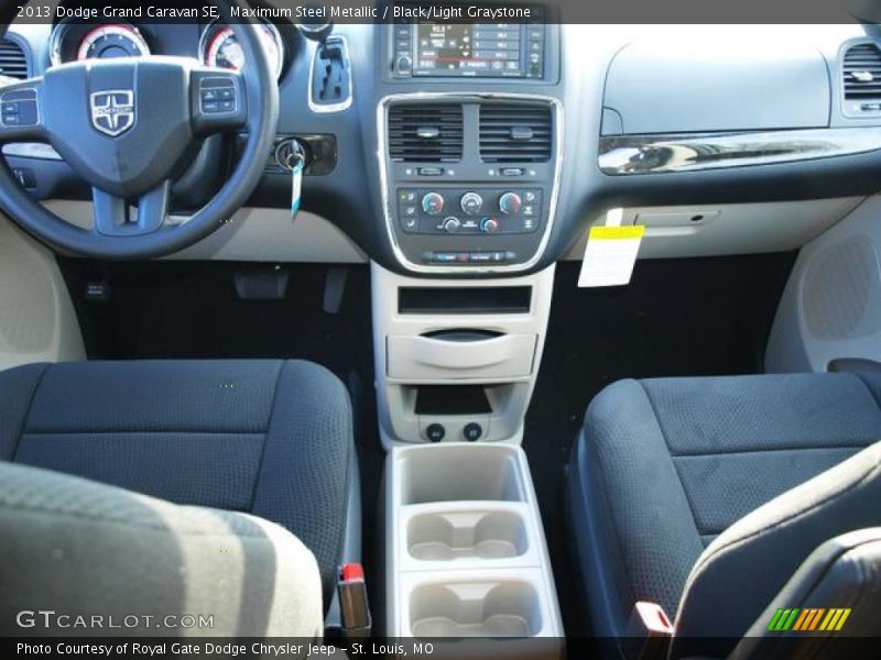 Maximum Steel Metallic / Black/Light Graystone 2013 Dodge Grand Caravan SE