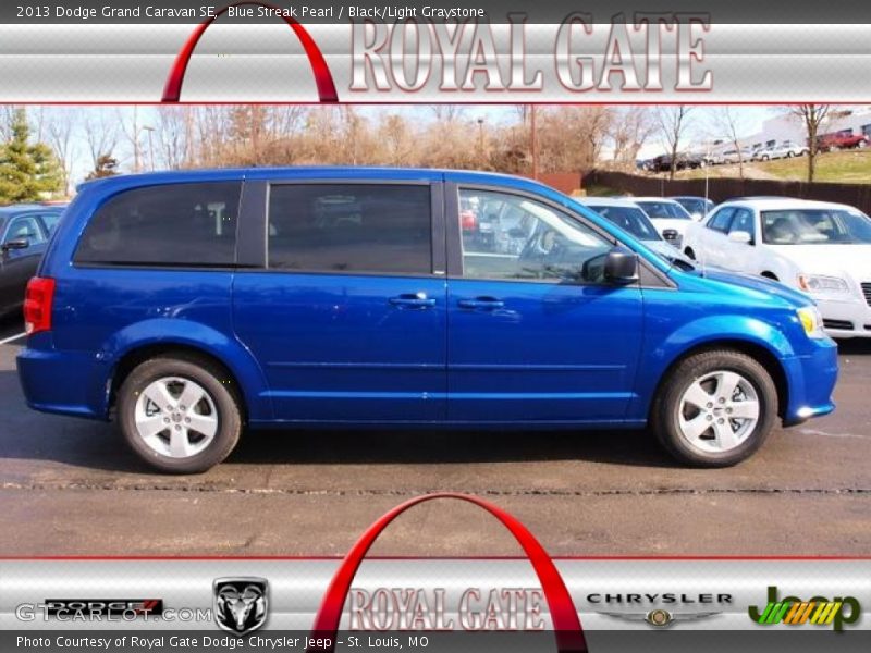 Blue Streak Pearl / Black/Light Graystone 2013 Dodge Grand Caravan SE