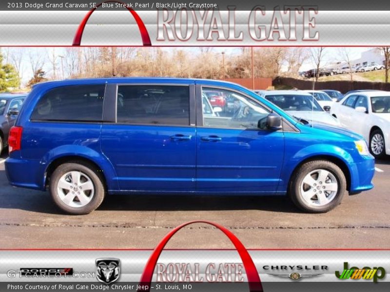 Blue Streak Pearl / Black/Light Graystone 2013 Dodge Grand Caravan SE