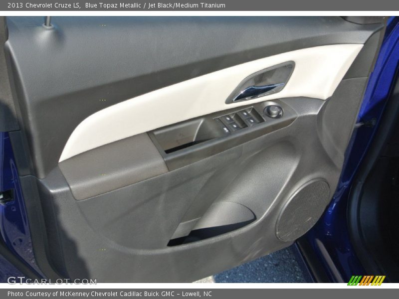 Blue Topaz Metallic / Jet Black/Medium Titanium 2013 Chevrolet Cruze LS