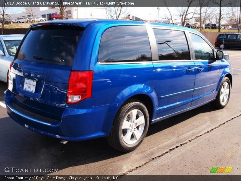 Blue Streak Pearl / Black/Light Graystone 2013 Dodge Grand Caravan SE