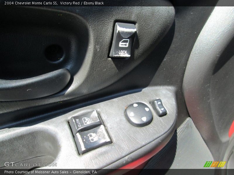 Victory Red / Ebony Black 2004 Chevrolet Monte Carlo SS