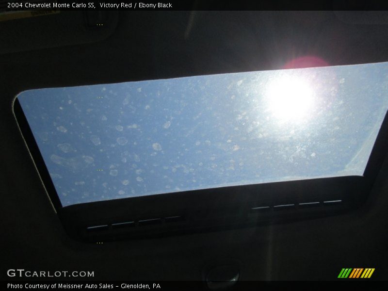 Victory Red / Ebony Black 2004 Chevrolet Monte Carlo SS