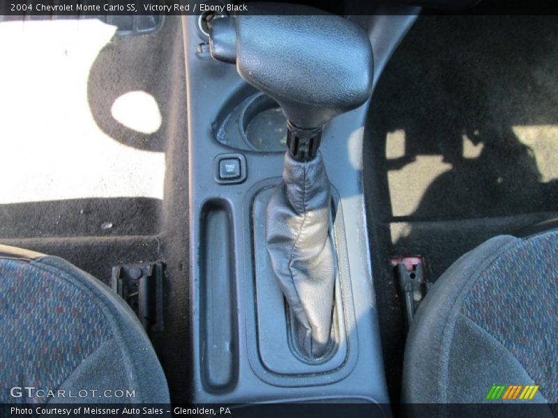 Victory Red / Ebony Black 2004 Chevrolet Monte Carlo SS