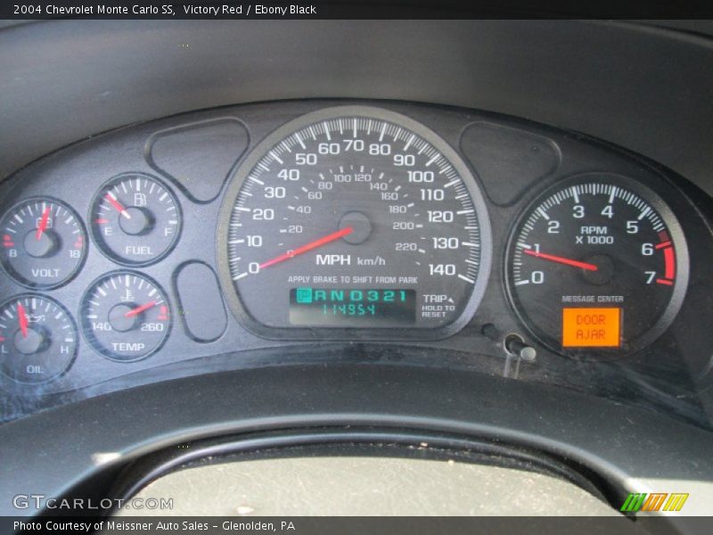 Victory Red / Ebony Black 2004 Chevrolet Monte Carlo SS