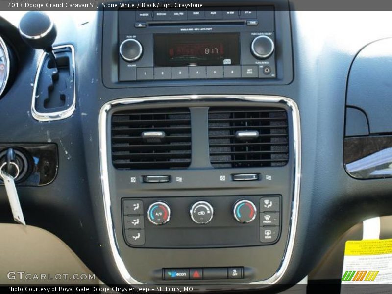 Stone White / Black/Light Graystone 2013 Dodge Grand Caravan SE