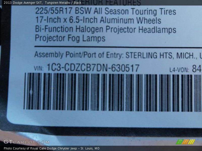 Tungsten Metallic / Black 2013 Dodge Avenger SXT