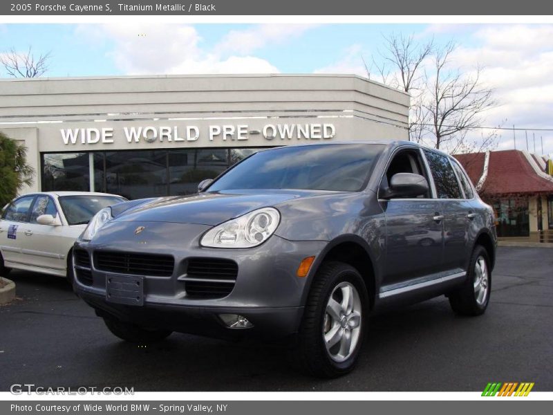 Titanium Metallic / Black 2005 Porsche Cayenne S