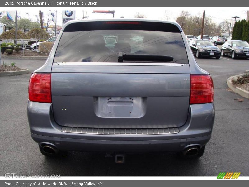 Titanium Metallic / Black 2005 Porsche Cayenne S