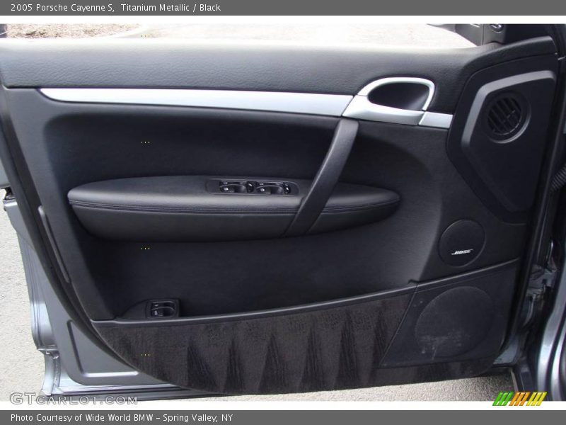Titanium Metallic / Black 2005 Porsche Cayenne S