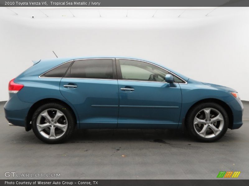 Tropical Sea Metallic / Ivory 2010 Toyota Venza V6