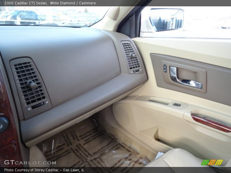 White Diamond / Cashmere 2006 Cadillac CTS Sedan
