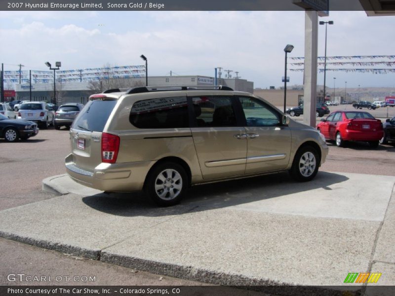 Sonora Gold / Beige 2007 Hyundai Entourage Limited