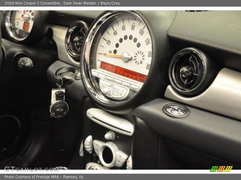 Dark Silver Metallic / Black/Grey 2009 Mini Cooper S Convertible
