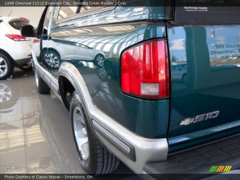 Emerald Green Metallic / Gray 1998 Chevrolet S10 LS Extended Cab