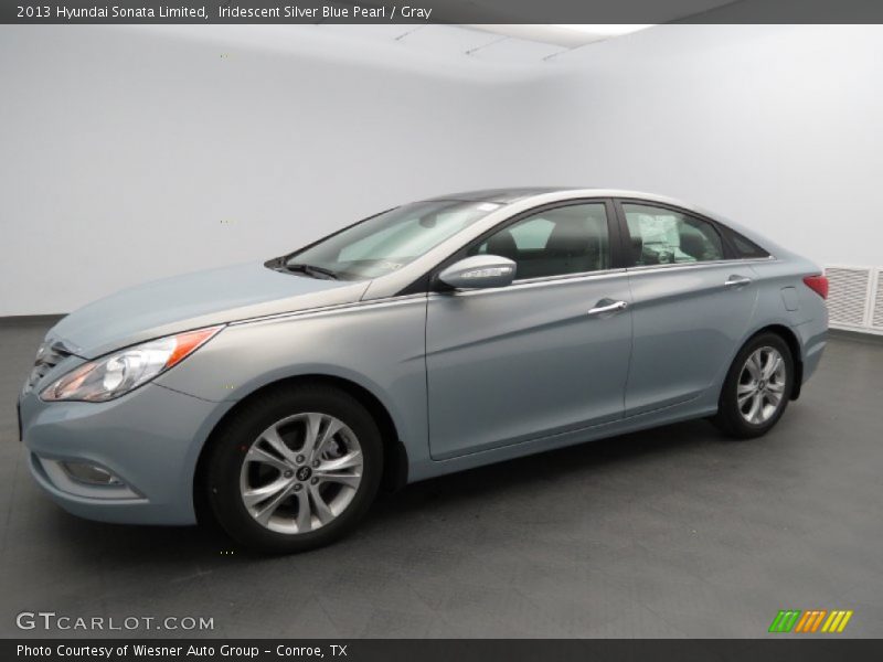 Front 3/4 View of 2013 Sonata Limited