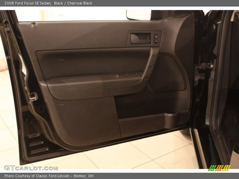 Black / Charcoal Black 2008 Ford Focus SE Sedan